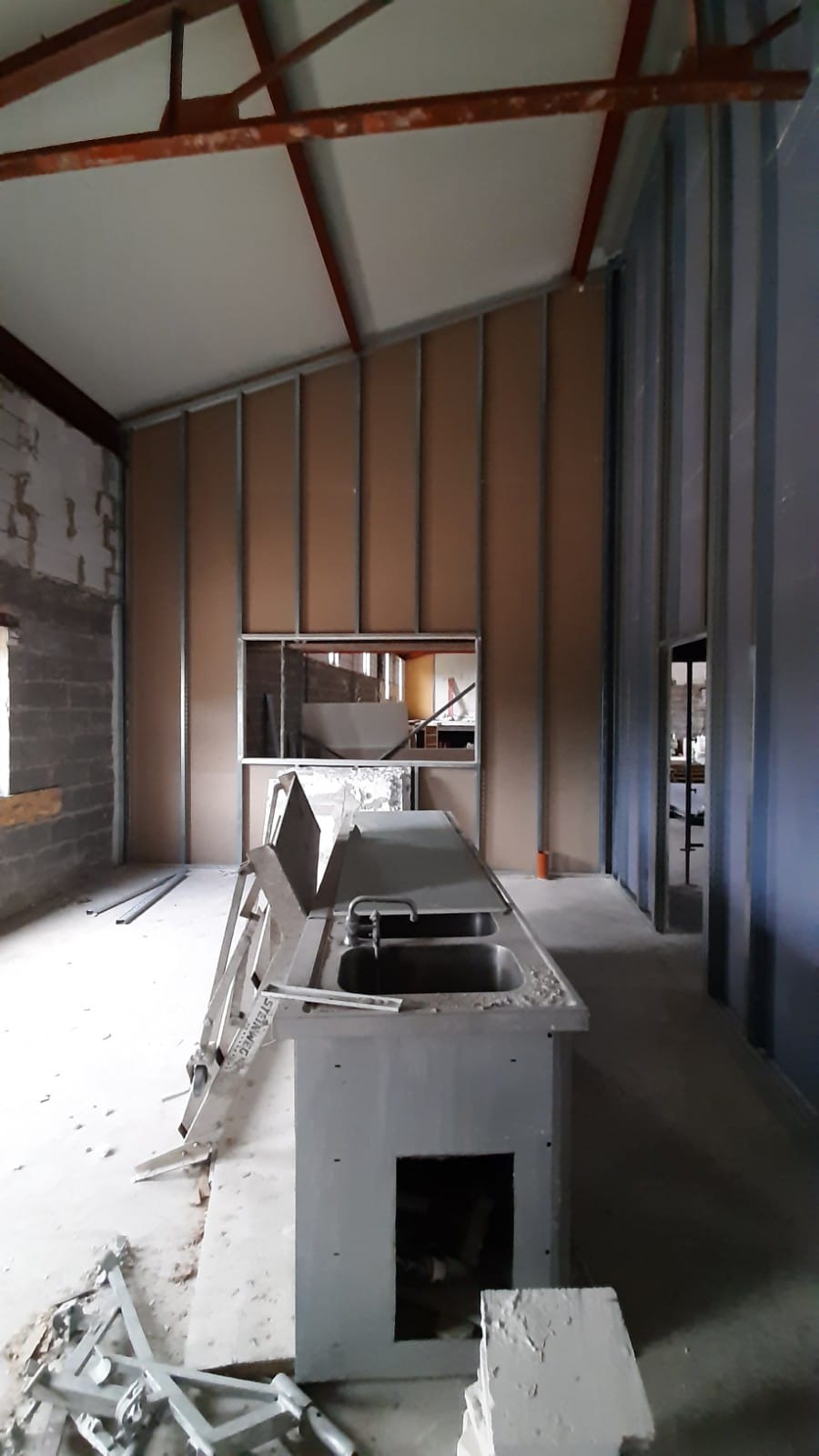 Wiederaufbau Sporthalle – Bild 16