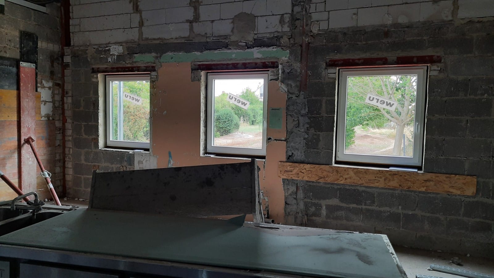 Wiederaufbau Sporthalle – Bild 19