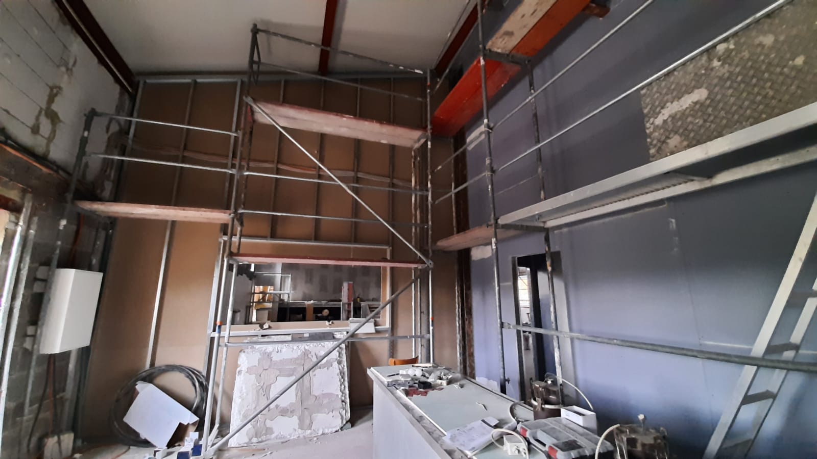 Wiederaufbau Sporthalle – Bild 27