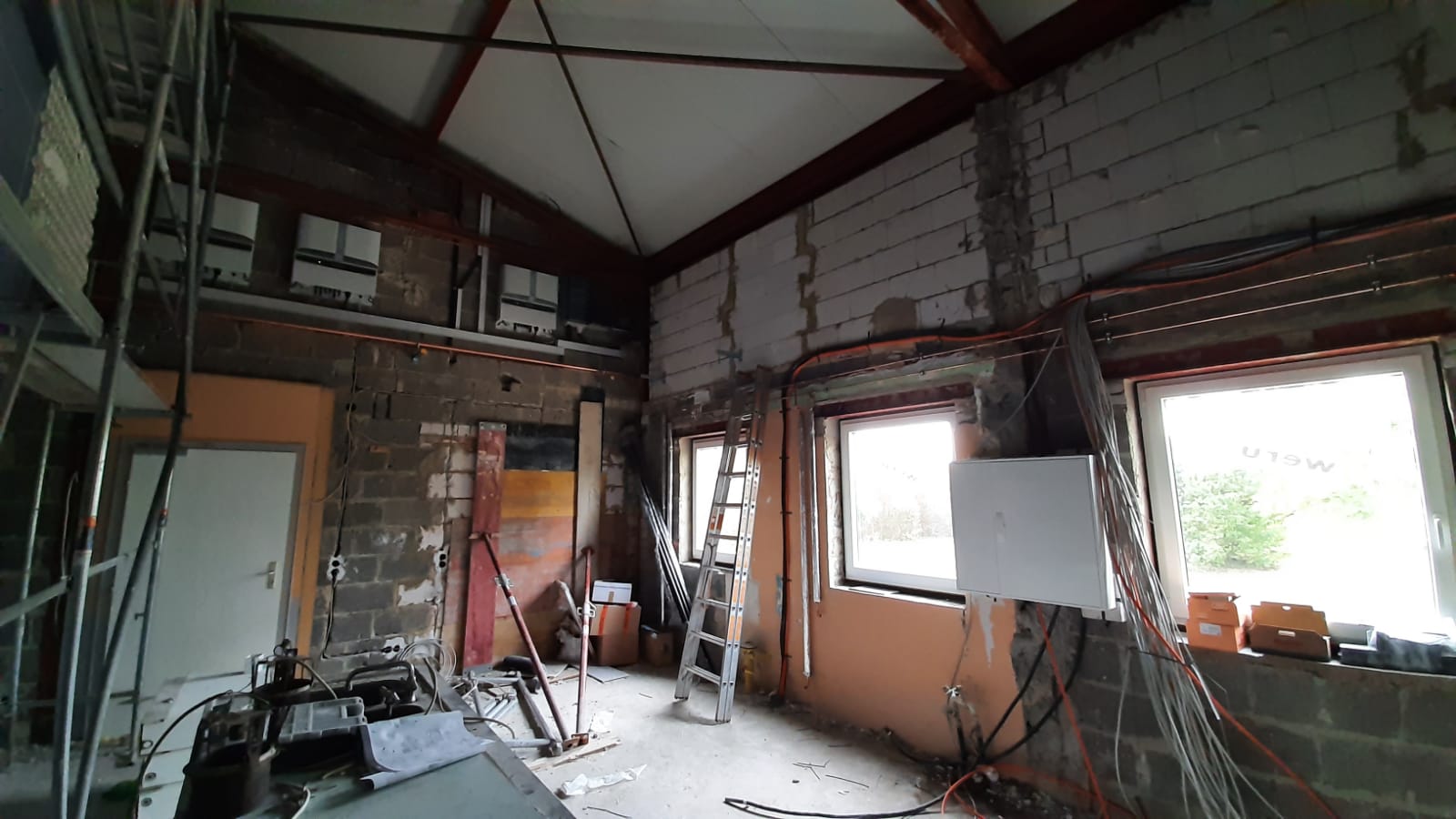Wiederaufbau Sporthalle – Bild 28